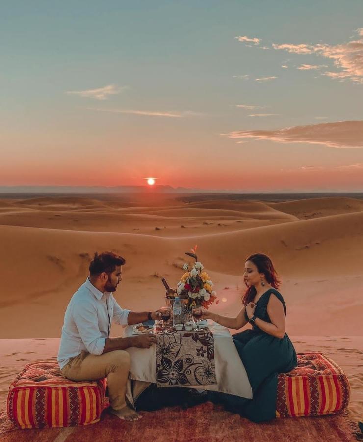 Sahara Luxury Glamping Hotel Merzouga Luaran gambar
