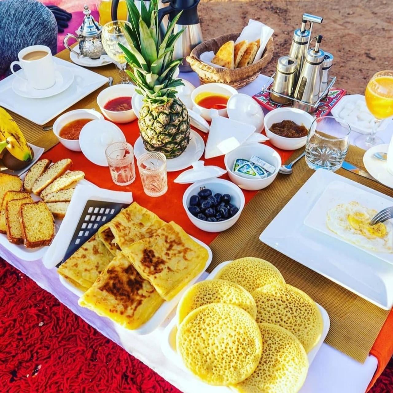 Sahara Luxury Glamping Hotel Merzouga Luaran gambar